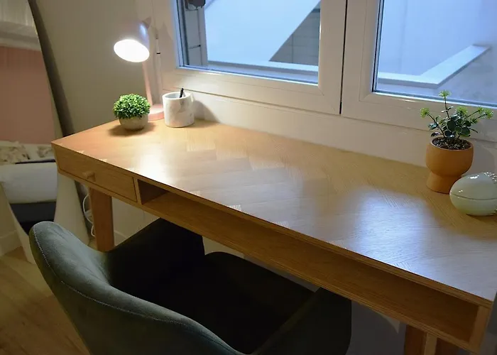 L'ecrin Du Bourg - 2 Min Chateau & Maison Bernadette *